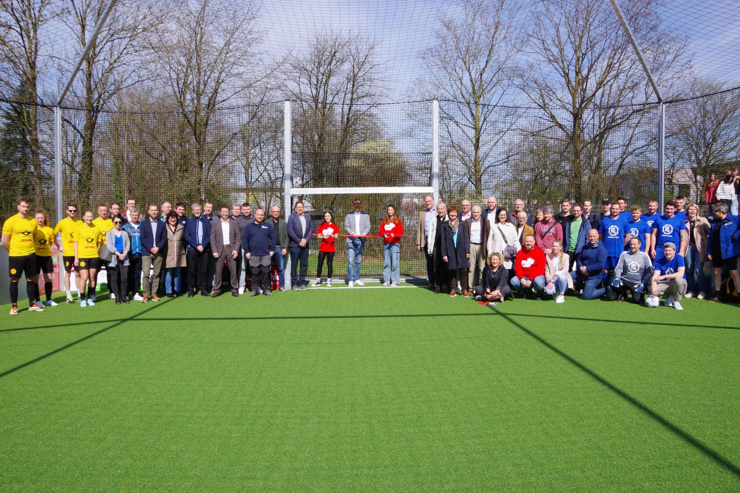 Bürgerstiftung Weingarten unterstützt „Minispielfeld“